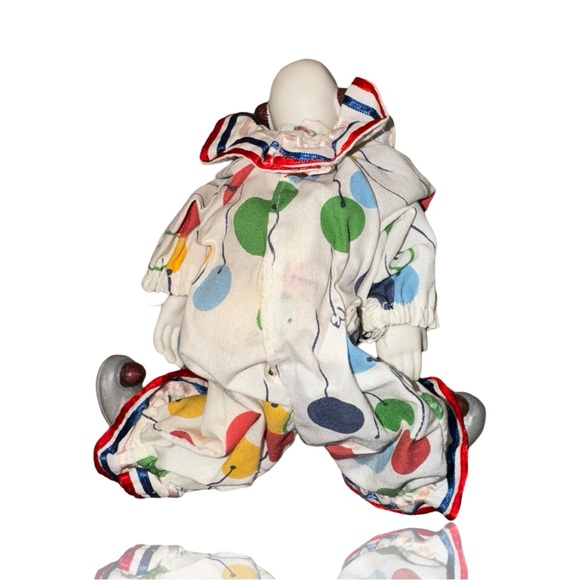Vintage Ceramic Clown With Hand Sewn Outfit: Mime: Collectible Clowns:The Circus - Picture 2 of 4